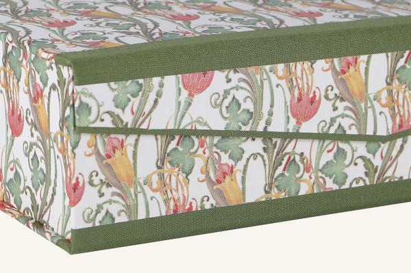 barock box with lid "Perugia"green, archive box